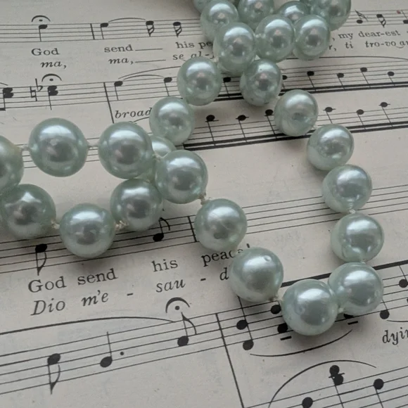 Vintage Blue Pearl Necklace - Picture 6 of 10